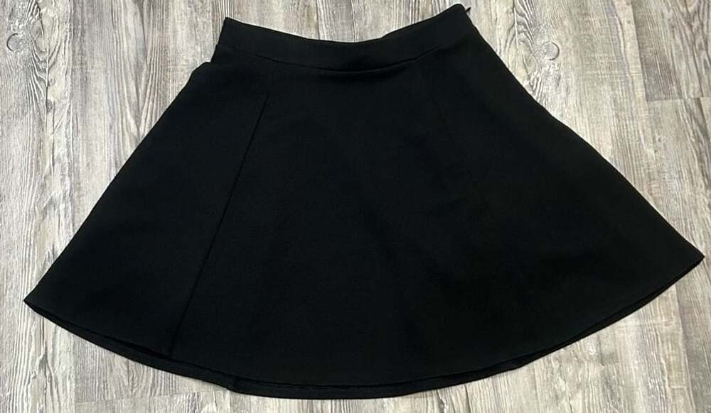 Decree Women's Size Medium Black Ribbed Textured Knit A-Line Mini Skater Skirt